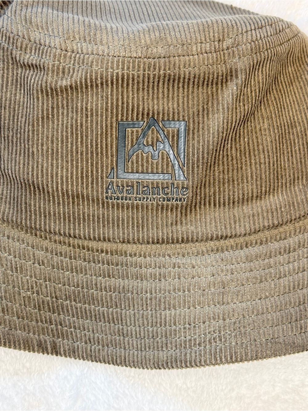Avalanche Corduroy Bucket Hat Tan/ Olive Outdoor Hat NWT One Size